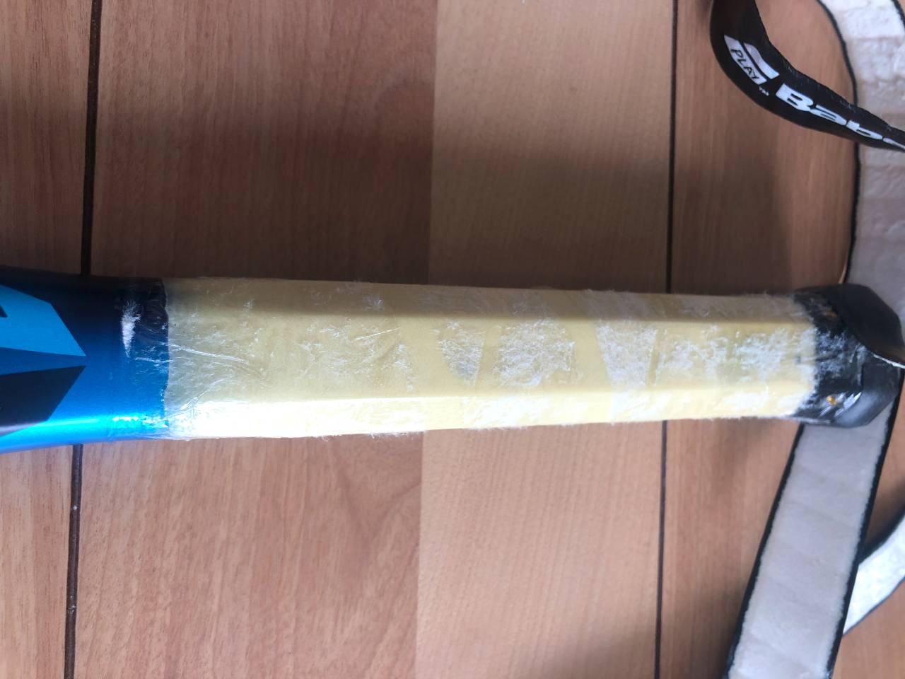 バボララケットの元グリップを外す
